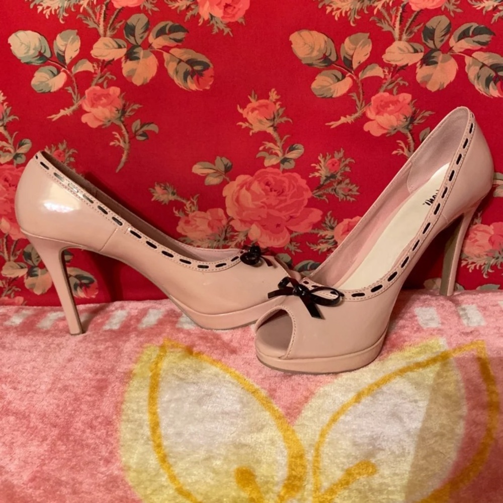 Super Cute PinUp Pumps